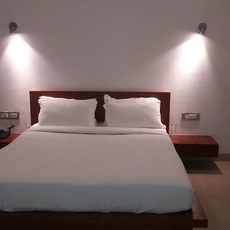 דמאן Hotel Tania Searock מראה חיצוני תמונה